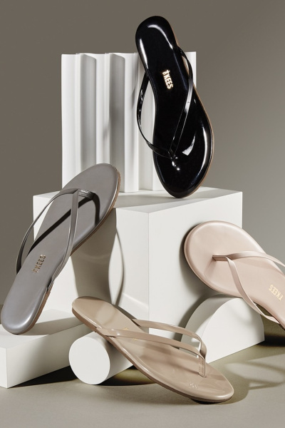 TKEES | в'єтнамки Lily Glosses Licorice