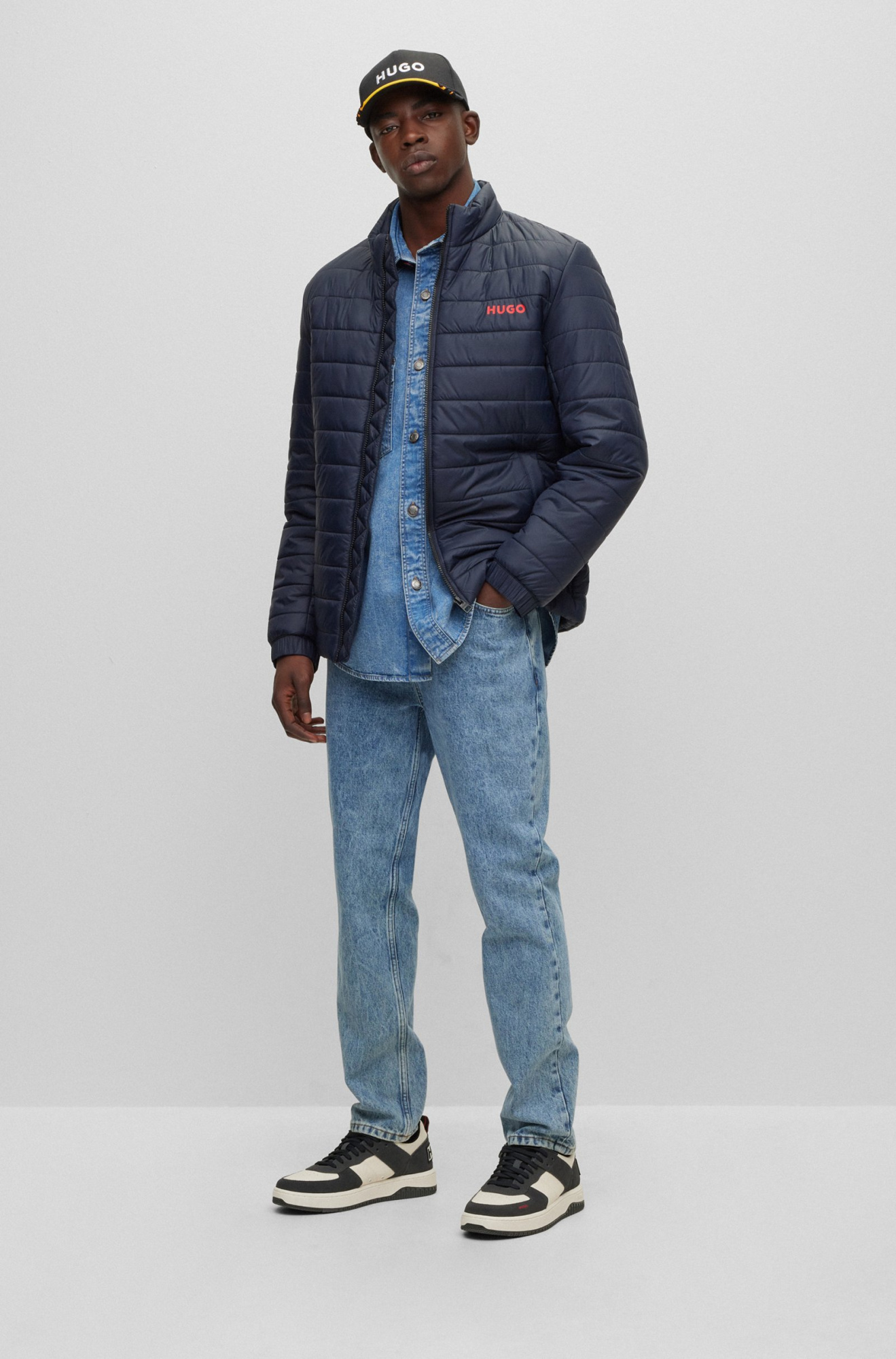 HUGO | утеплена куртка BENTI 2221 Navy