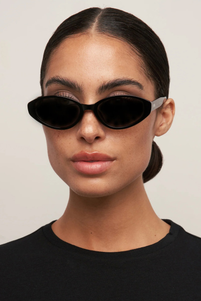 Otra | очки Ivy Black/Smoke IVY-BLKSMK-583