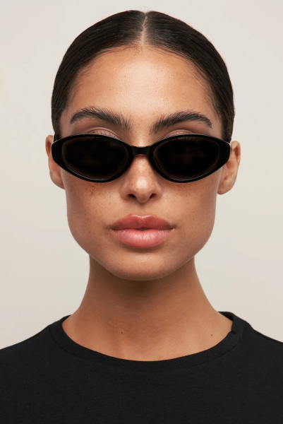 Otra | очки Ivy Black/Smoke IVY-BLKSMK-583