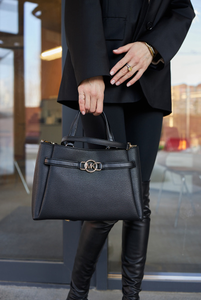 Michael Kors | кожаная сумка Angelina MD Satchel Black