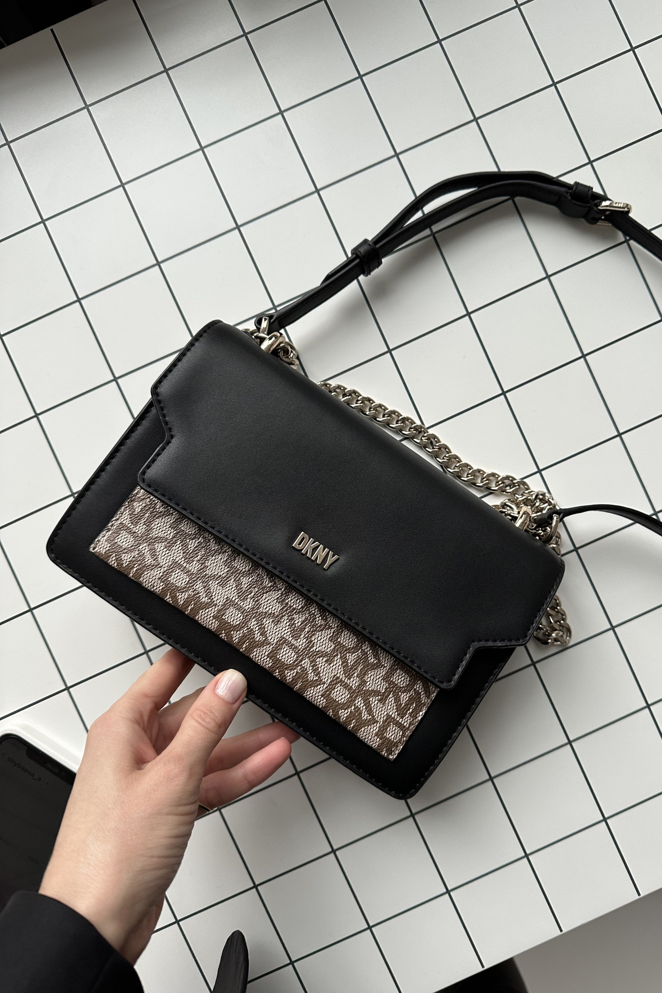 DKNY | сумка Millie Flap Leather Shoulder Black/Gold  || DKNY | сумка Millie Flap Leather Shoulder Black/Gold 